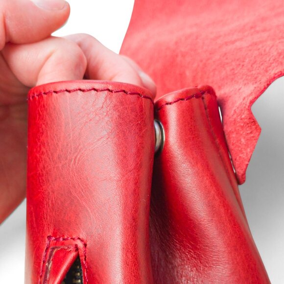 Embrazio Revival Small Handmade Leather Backpack – Red - Picture 12 of 16